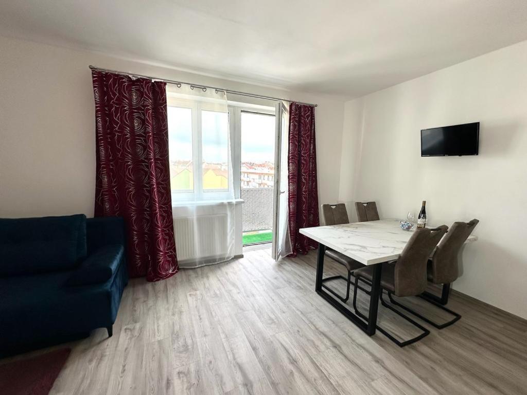 Apartament Sky 501 *